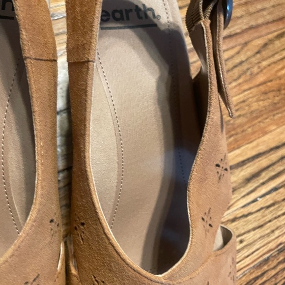 Earth Tan wedge upper heels  with Star Perforations size 9w - Picture 6 of 13